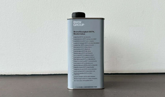 Líquido de frenos DOT4 de baja viscosidad para BMW Serie 5 E12, E28, Serie 6 E24 (OEM 83135A82511). Original BMW.
