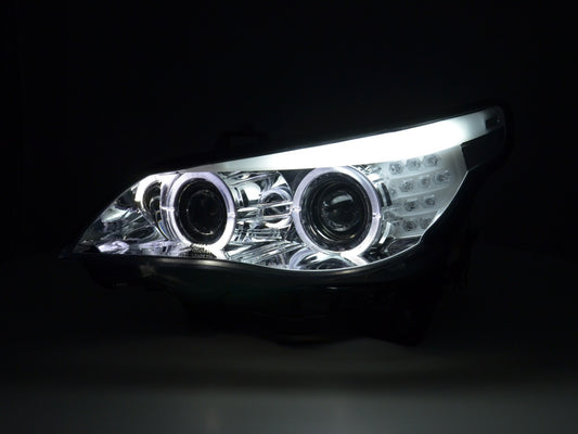 Faros delanteros xenón ojos de angel LED BMW Serie 5 E60 / E61 05-08 cromados para volante a la derecha