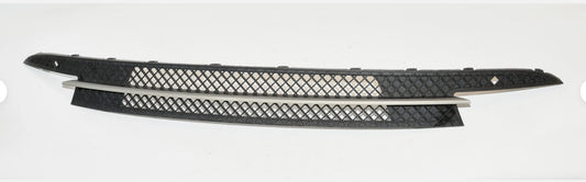 Front bumper grille grill for BMW E81 and E87. Genuine BMW.