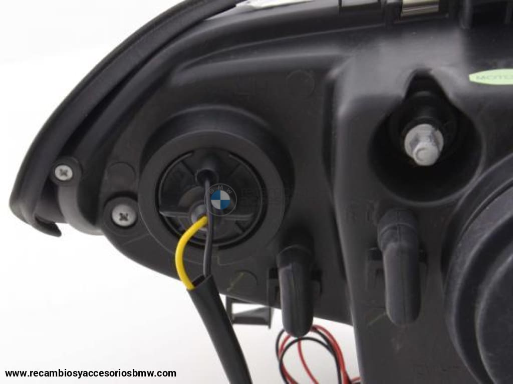 Juego De Faros Delanteros Bmw 3-Series E46 Limo / Touring 02-05 Negro Lights > Headlights