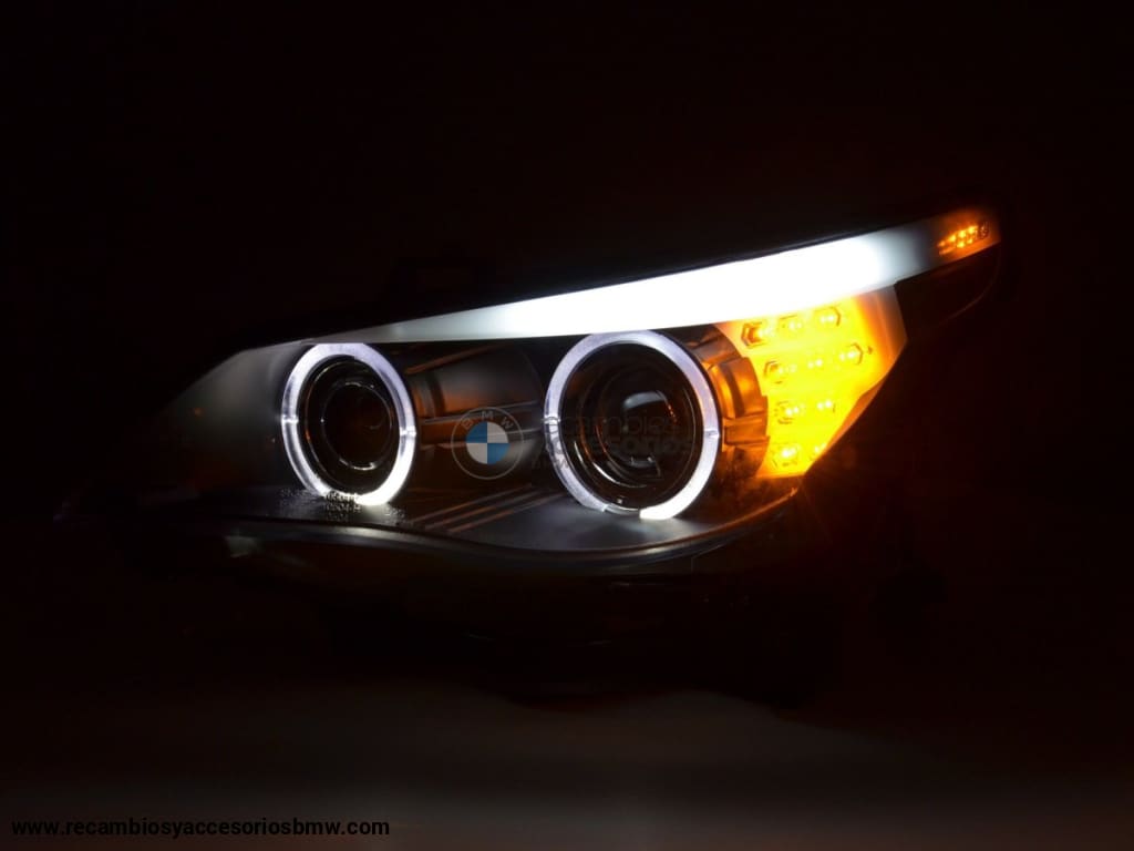 Juego De Faros Delanteros Xenon Angel Eyes Led Bmw Serie 5 E60 / E61 03-04 Negro Para Volante A La