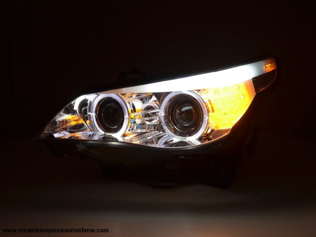 Juego De Faros Xenón Angel Eyes Led Bmw Serie 5 E60 / E61 05-08 Cromado Para Volante A La Derecha