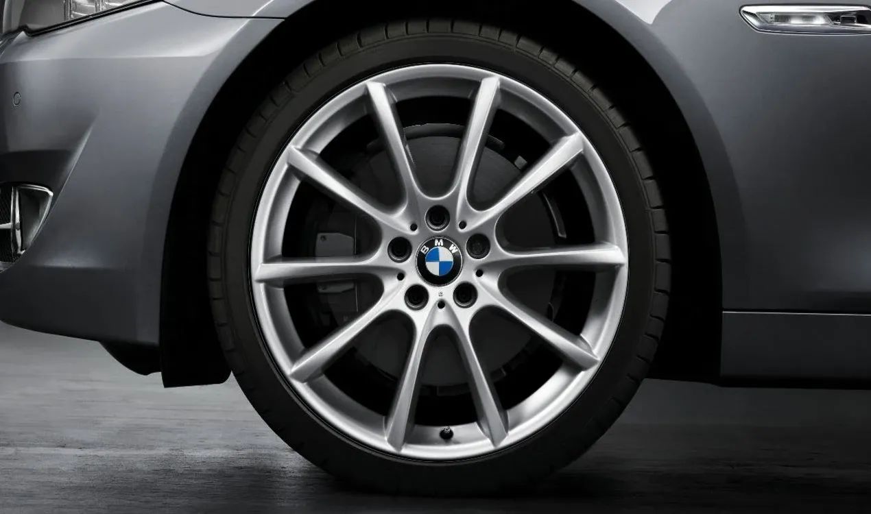 V-Speiche 281 Aluminum Wheels for BMW 5 Series F10, F11, F18, 6 Series F06, F12, F13 (OEM 36116783521). Genuine BMW.