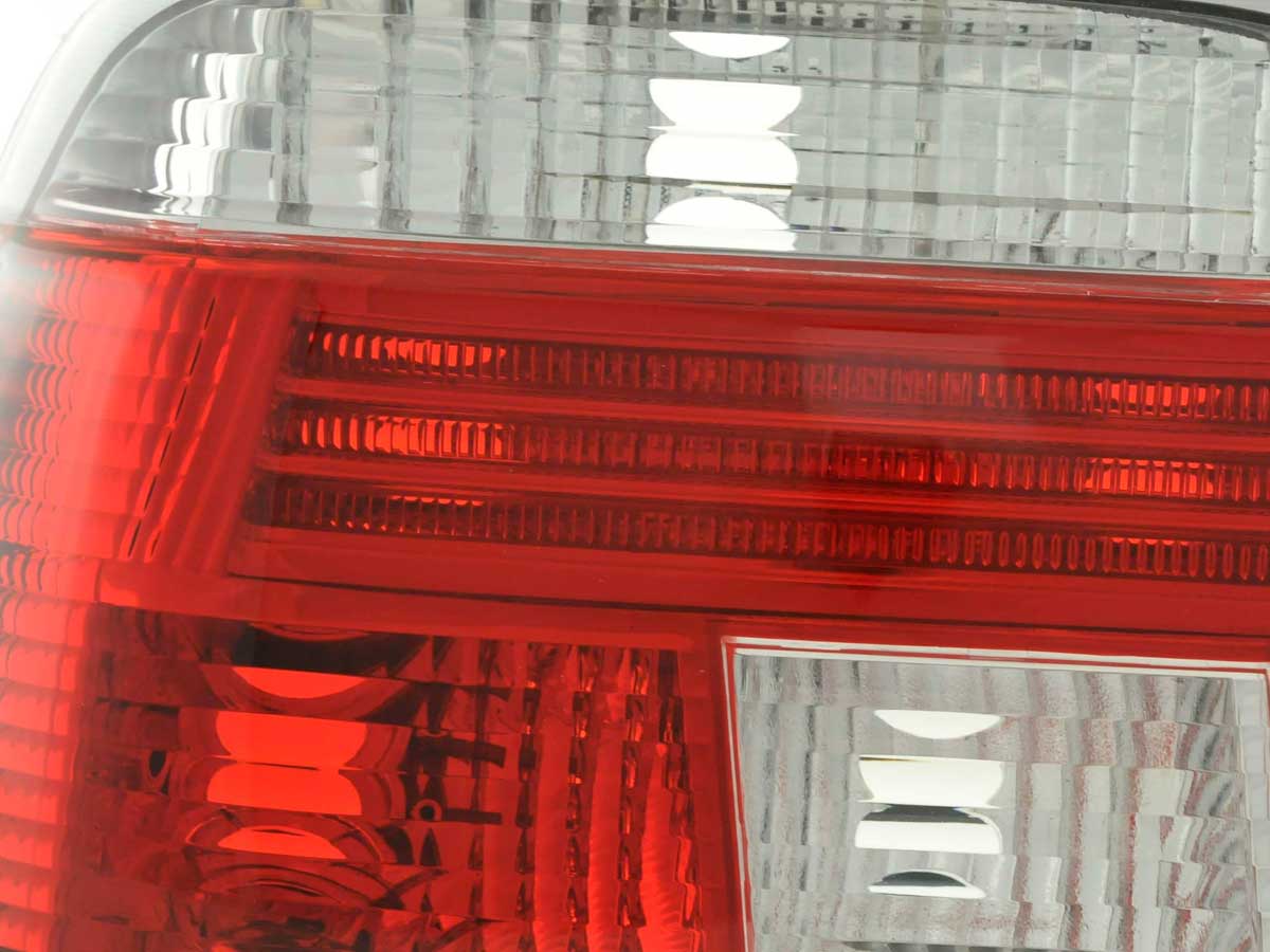 BMW 5 Series Sedan E39 95-00 taillights red/white