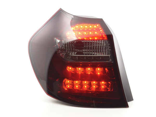 Pilotos traseros LED BMW Serie 1 E87 / E81 3/5 puertas 04-07 rojo / negro