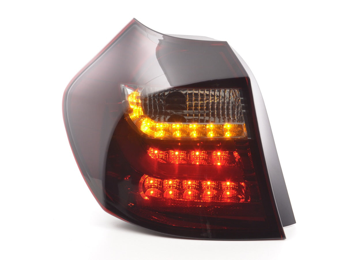 Pilotos traseros LED BMW Serie 1 E87 / E81 3/5 puertas 04-07 rojo / negro