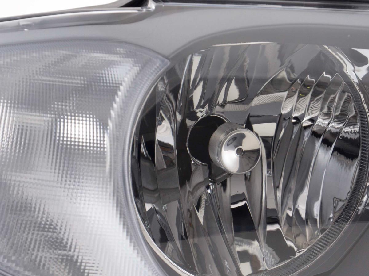 Recambio Faro Derecho Bmw 1Er (Tipo E81 / E87) 04- Lights > Headlights